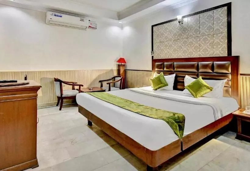 هتل Corporate Inn