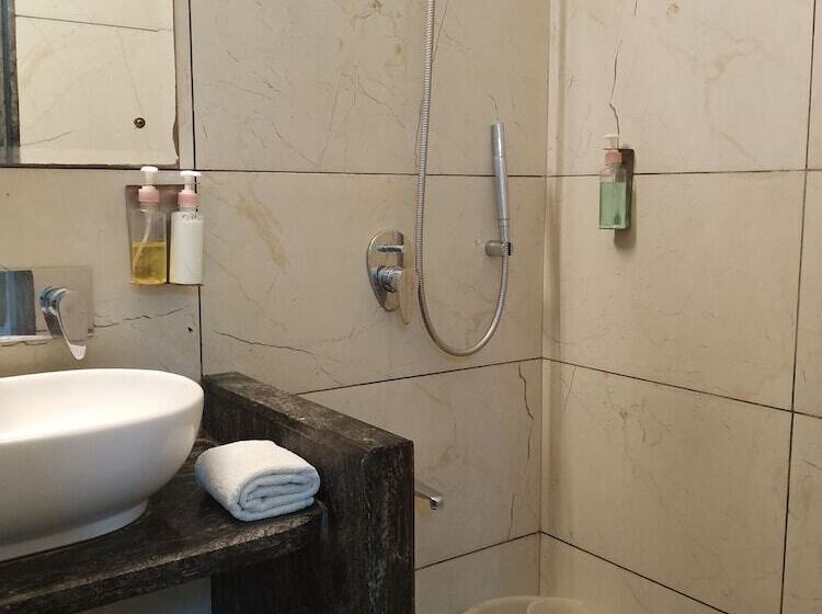 호텔 Dynasty By Keymagics