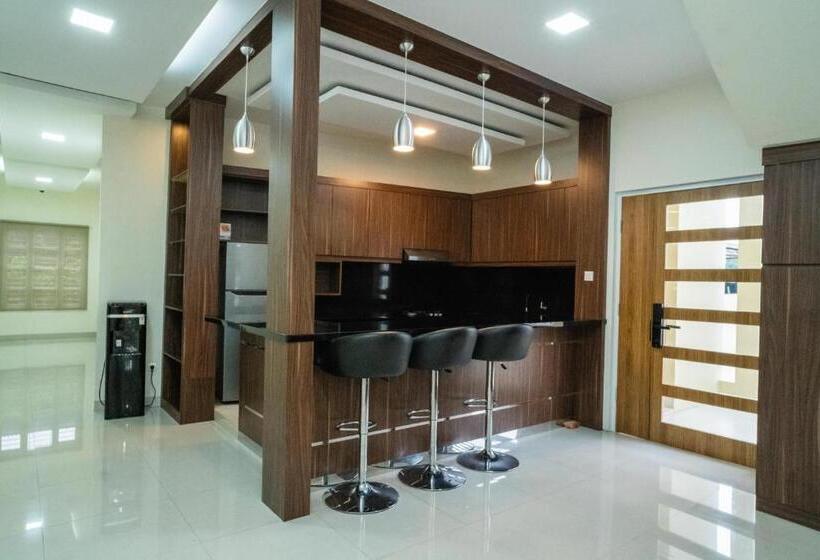 בית מלון כפרי Koolkost Syariah Near Jl Pajajaran Bogor