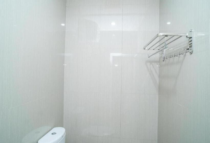 בית מלון כפרי Koolkost Syariah Near Jl Pajajaran Bogor