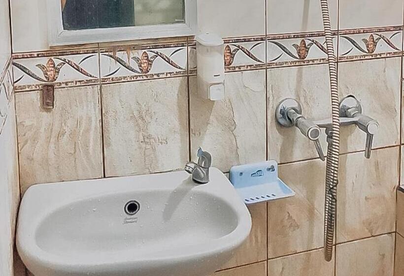 בית מלון כפרי Koolkost Syariah Near Jl Pajajaran Bogor