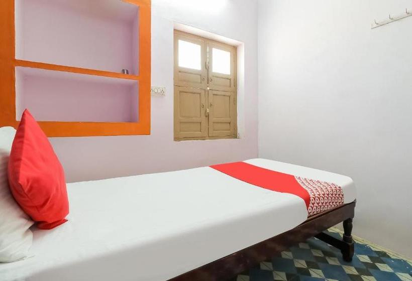 Hotell Oyo 78343 Sri Devi Residency