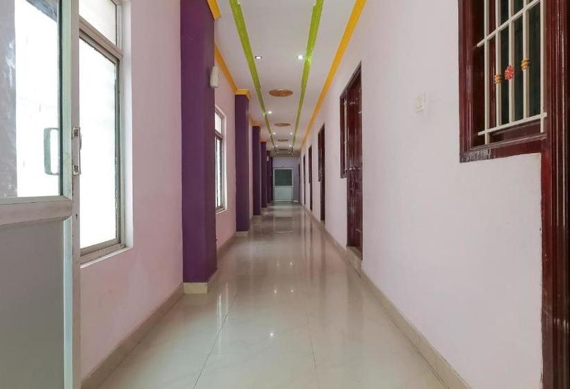 Hotell Oyo 78343 Sri Devi Residency