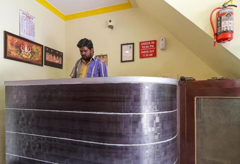 Hotell Oyo 78343 Sri Devi Residency