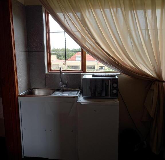 Отель Troas Boutique