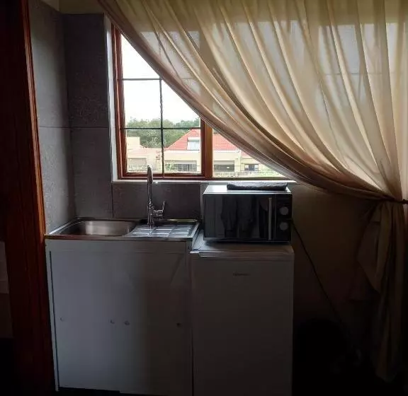 ホテル Troas Boutique