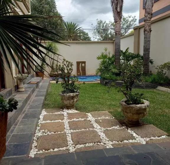 ホテル Troas Boutique