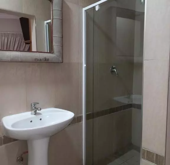 ホテル Troas Boutique