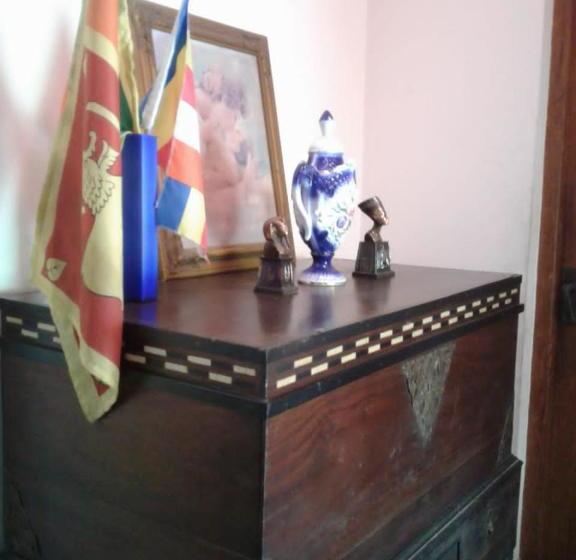 بنسيون Dennis Villa