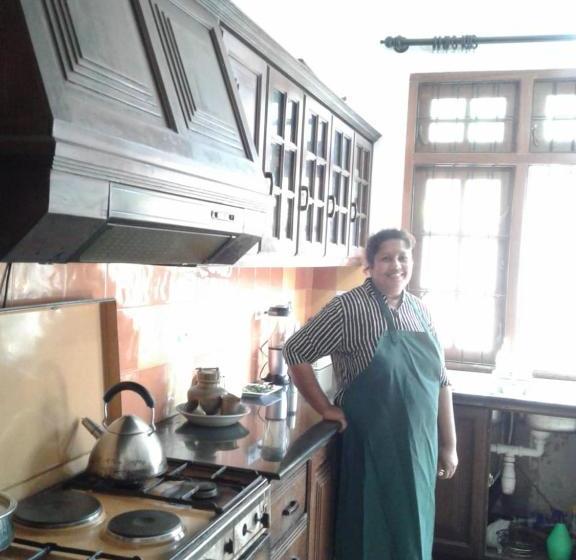 بنسيون Dennis Villa