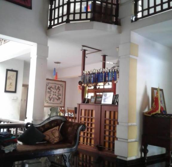 بنسيون Dennis Villa