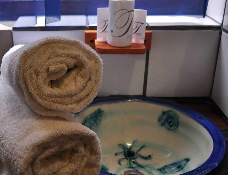 پانسیون Shark Island Airbnb