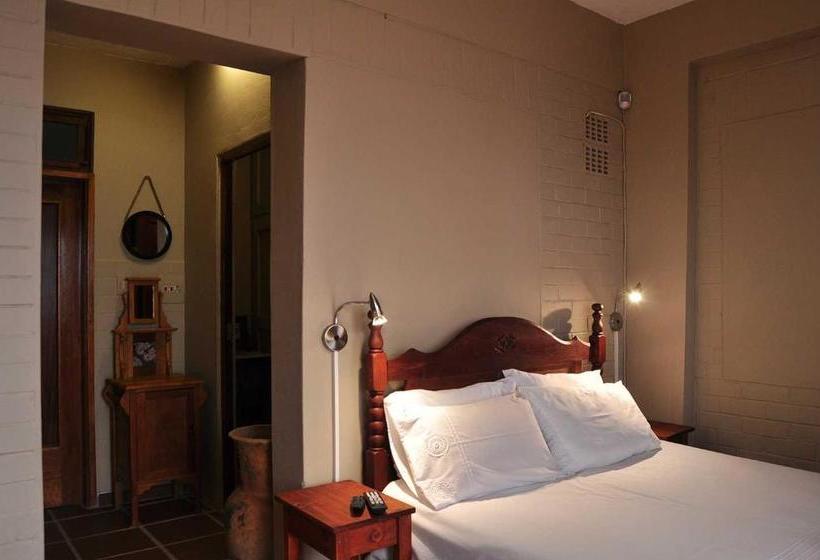 پانسیون Shark Island Airbnb