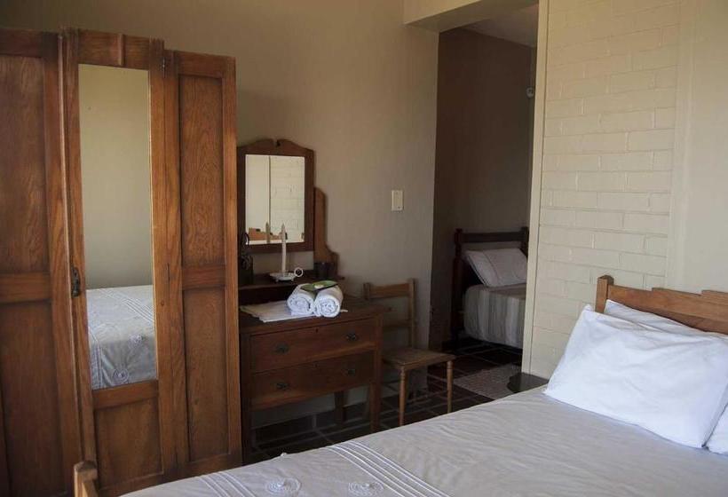 پانسیون Shark Island Airbnb