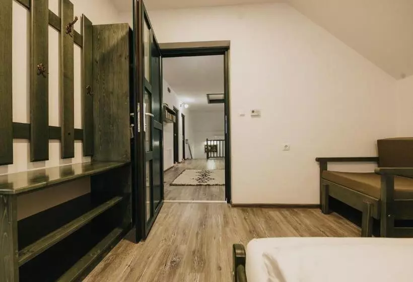 Aamiaismajoitus (B&B) Kádárház