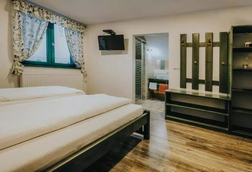 Aamiaismajoitus (B&B) Kádárház