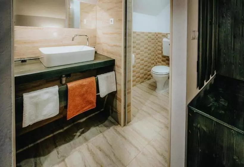 Aamiaismajoitus (B&B) Kádárház