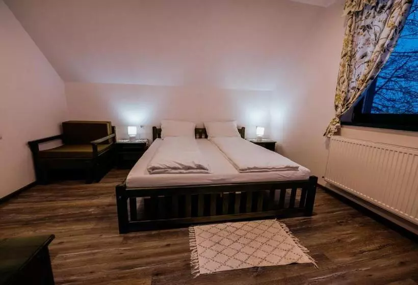 Aamiaismajoitus (B&B) Kádárház