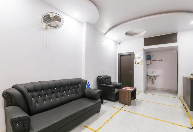 בית מלון כפרי Vaccinated Staff Capital O 78105  Figtree Premier