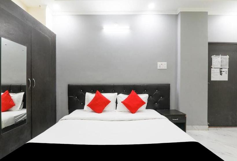 בית מלון כפרי Vaccinated Staff Capital O 78105  Figtree Premier