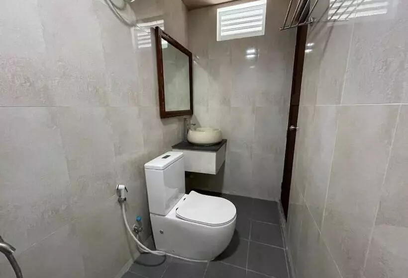 هتل Courtyard Guesthouse