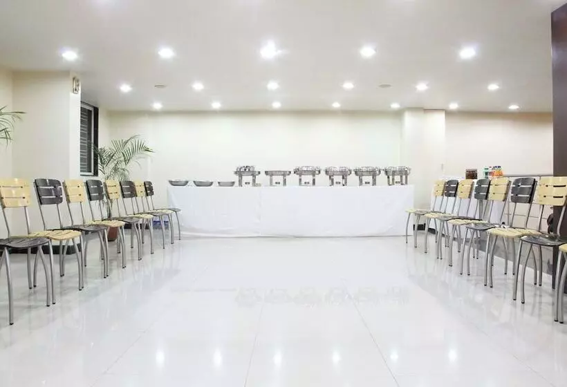 ホテル New Bharti