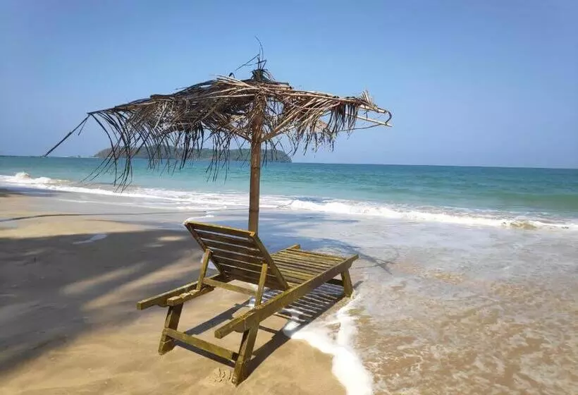 هتل Oliver`s Laguna Eco Lodge