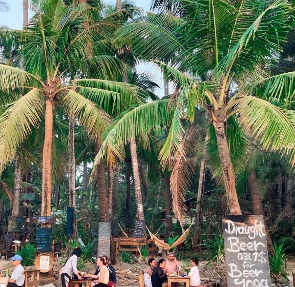 هتل Oliver`s Laguna Eco Lodge