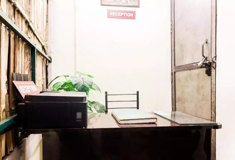 ホテル O Virat Inn
