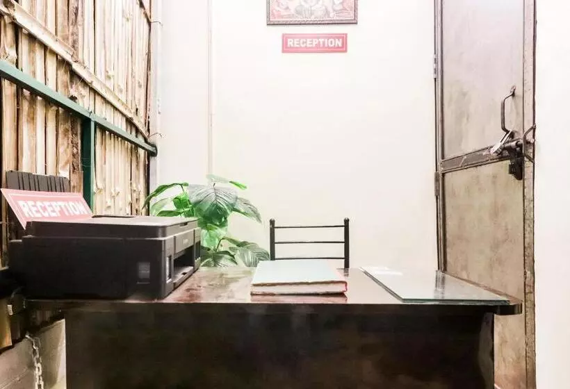 ホテル O Virat Inn