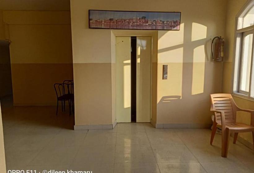 בית מלון כפרי Panchsheel Varanasi