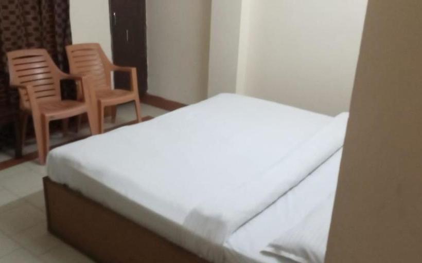 בית מלון כפרי Panchsheel Varanasi