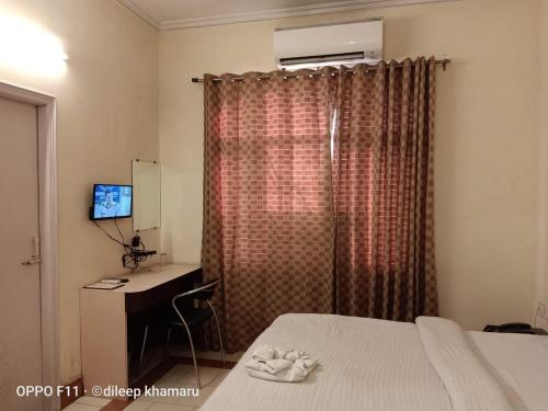 בית מלון כפרי Panchsheel Varanasi