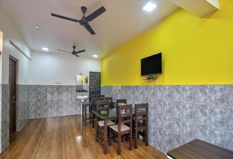 בית מלון כפרי Shrikrishna Studio Goa