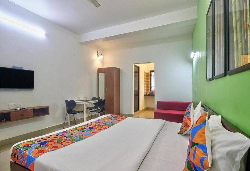 בית מלון כפרי Shrikrishna Studio Goa