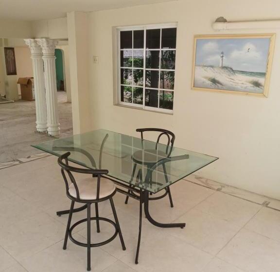 تختخواب و صبحانه Grace Garden Guesthouse