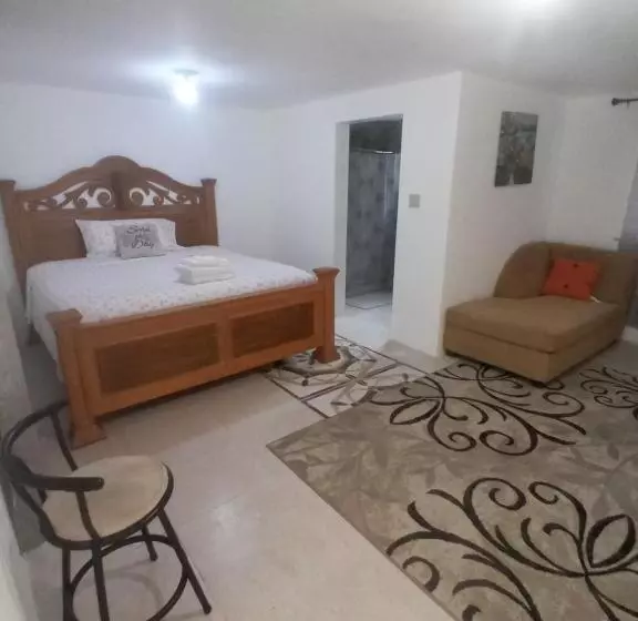 تختخواب و صبحانه Grace Garden Guesthouse