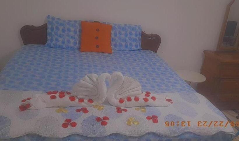 تختخواب و صبحانه Grace Garden Guesthouse