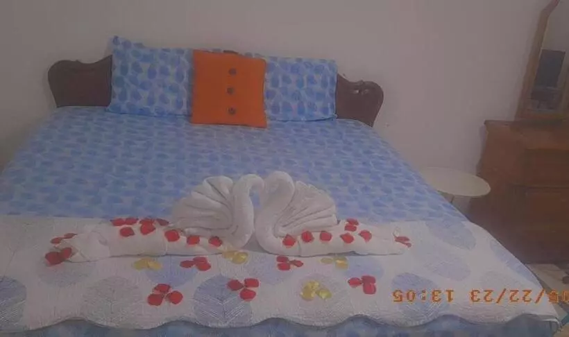 تختخواب و صبحانه Grace Garden Guesthouse