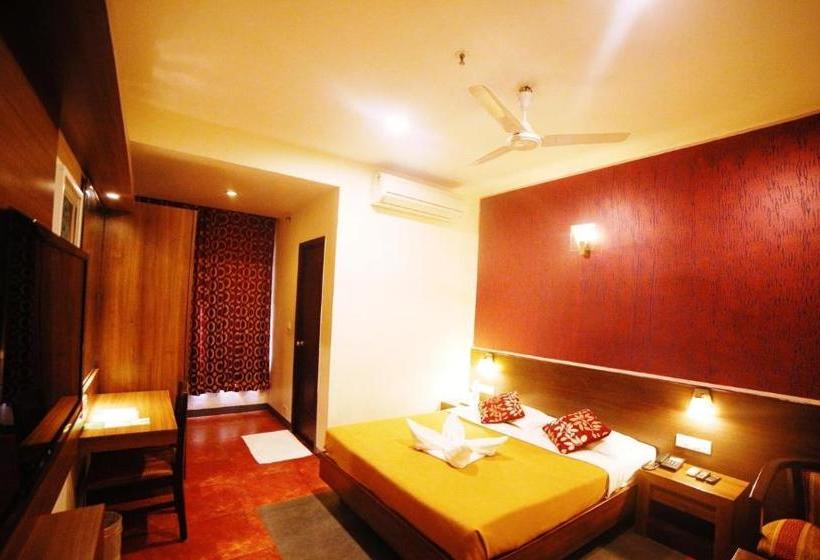 Hotel Abirami Residency