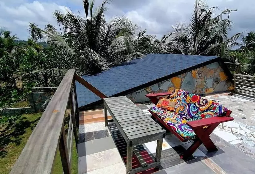 Hotelli Afro Beach Eco Resort Butre