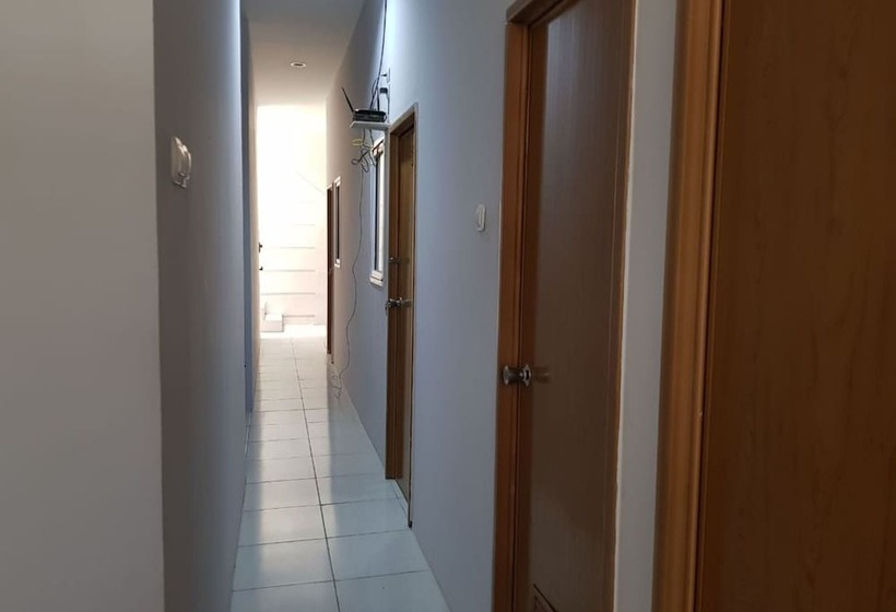 فندق Bambi Gading Serpong