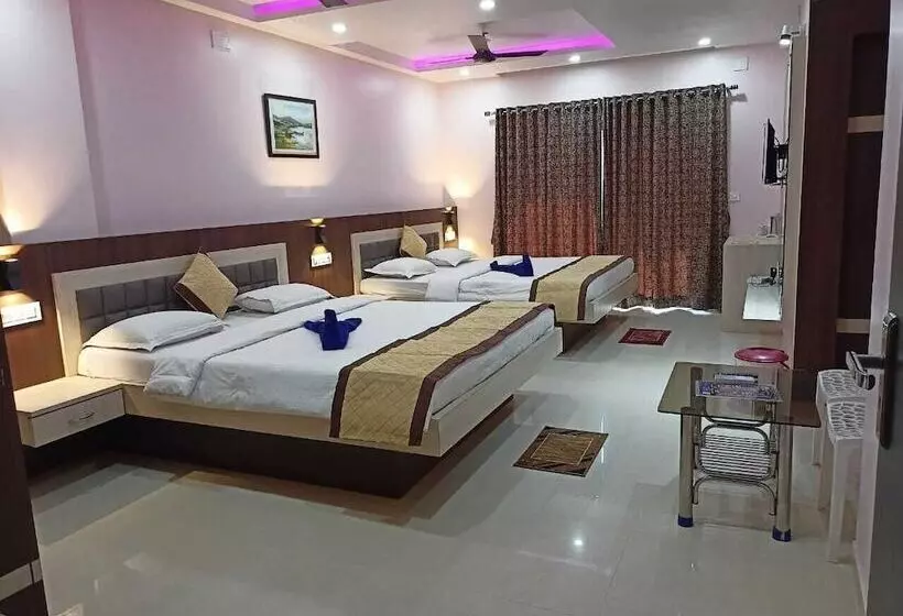 Hotelli Dayal International