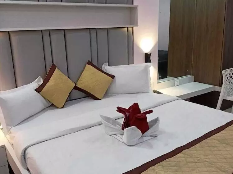 Hotelli Dayal International