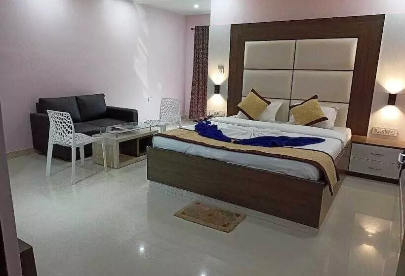 Hotelli Dayal International