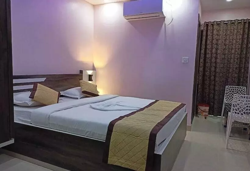 Hotelli Dayal International