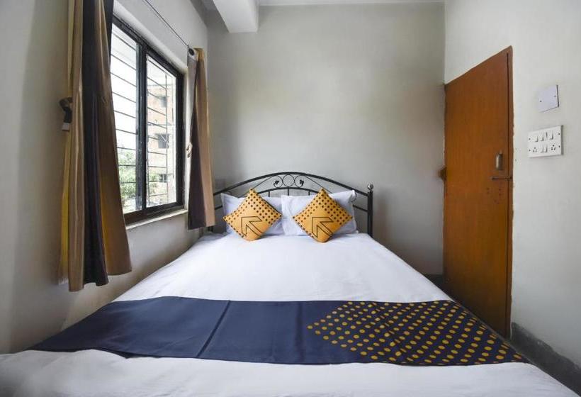 Hotel Oyo 71482 Royal Villa