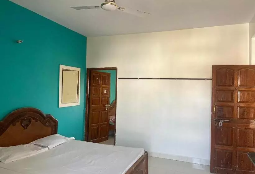 ホテル Raghunath Residency Niwas
