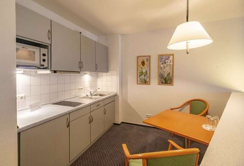 酒店 Rostock West Im  Kritzmow Park