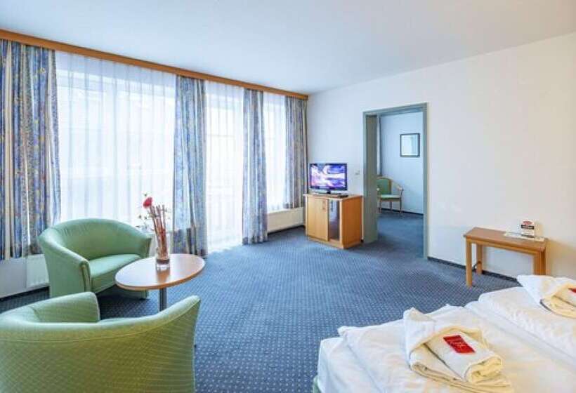 酒店 Rostock West Im  Kritzmow Park